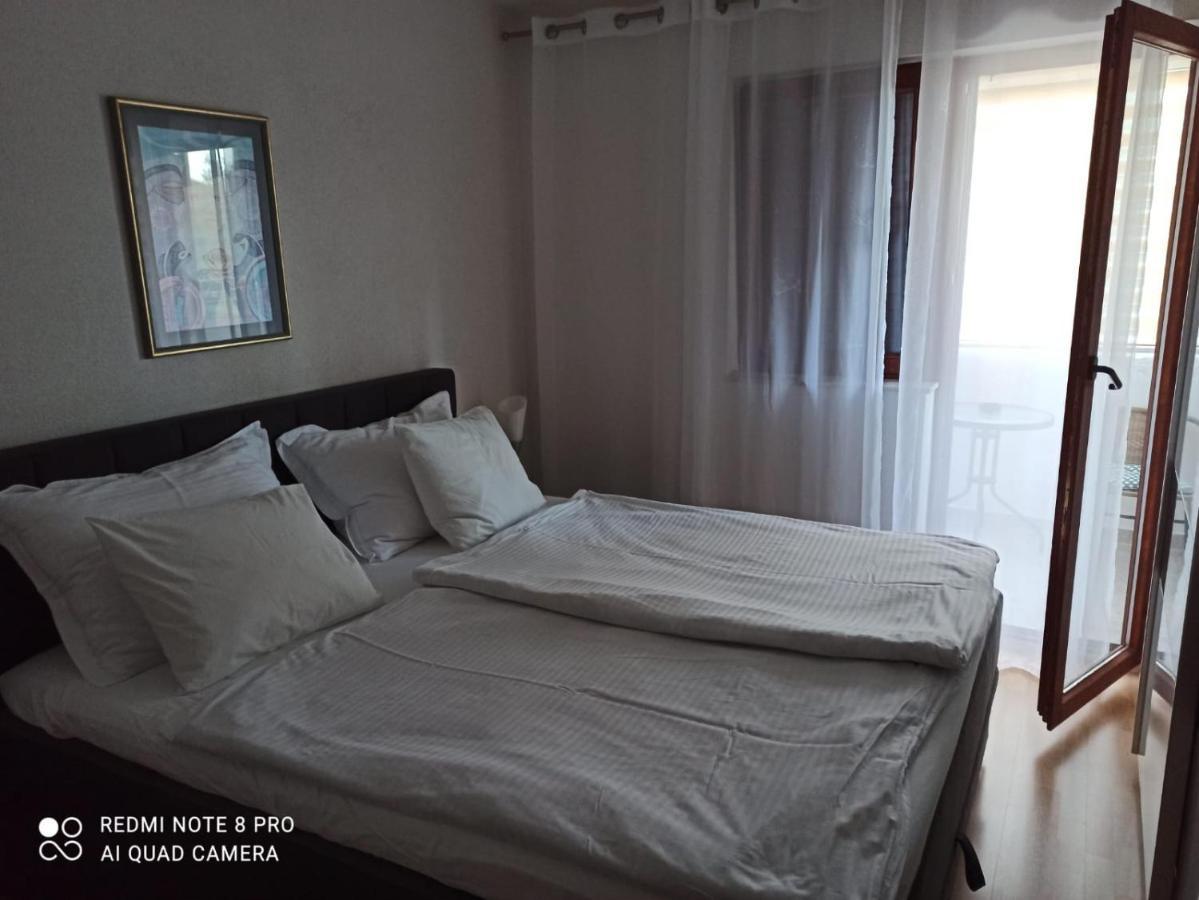 Apartman Robertino 1966 มาคาร์สกา ภายนอก รูปภาพ