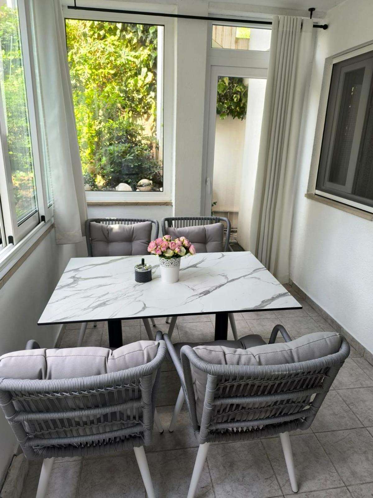 Apartman Robertino 1966 มาคาร์สกา ภายนอก รูปภาพ